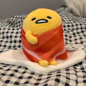 gudetama plushie